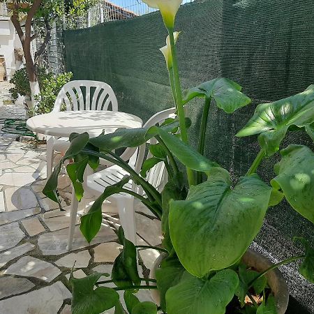 דירות Cozy Flat In Néa Mákri מראה חיצוני תמונה