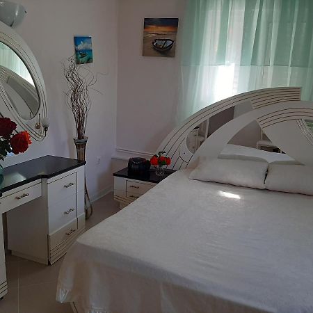 דירות Cozy Flat In Néa Mákri מראה חיצוני תמונה